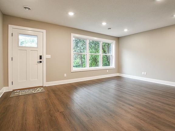 3rd image of 5436 Rowland Rd
