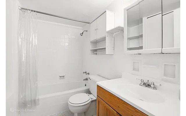 Rented by Douglas Elliman | media 10