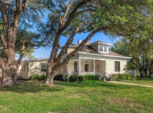 1600 Simpson St, Brady, TX 76825