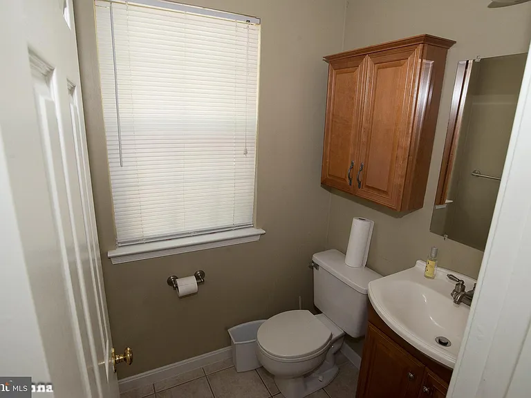 6128 Hoskins Hollow Cir #B — Photo 12