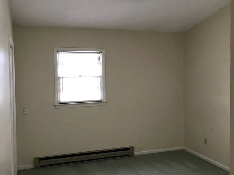 138 Adams Ln — Photo 17