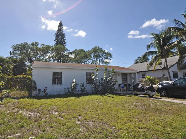 253 W 14th St, Riviera Beach, FL 33404