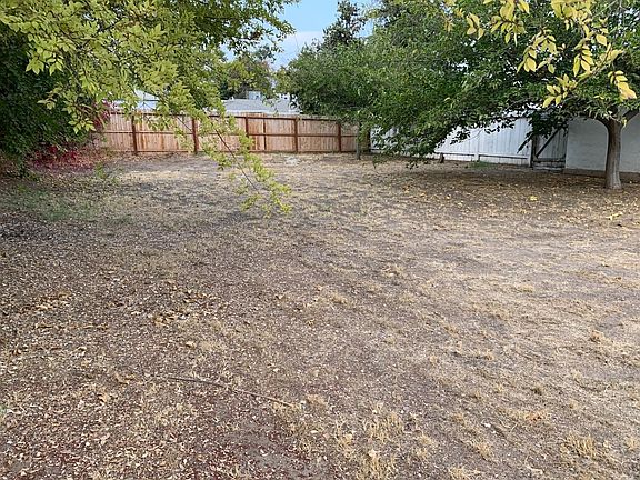 5th image of 3439 N Maroa Ave