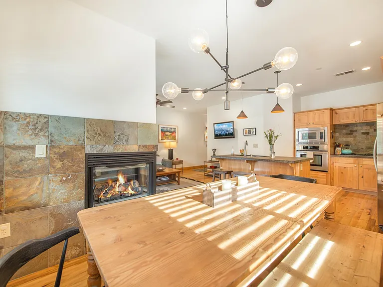 10183 Palisades Dr #1 — Photo 7