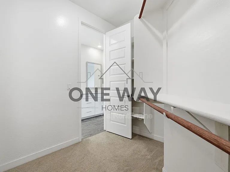 9836 E Red Giant Dr — Photo 30