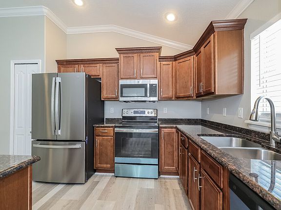 5th image of 4477 Manica Dr