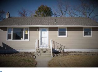 217 Paulson Dr, Magnolia, NJ 08049