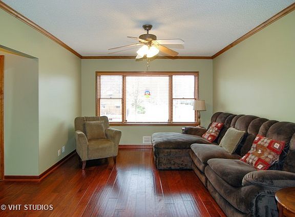 2nd image of 1036 Troost Ave