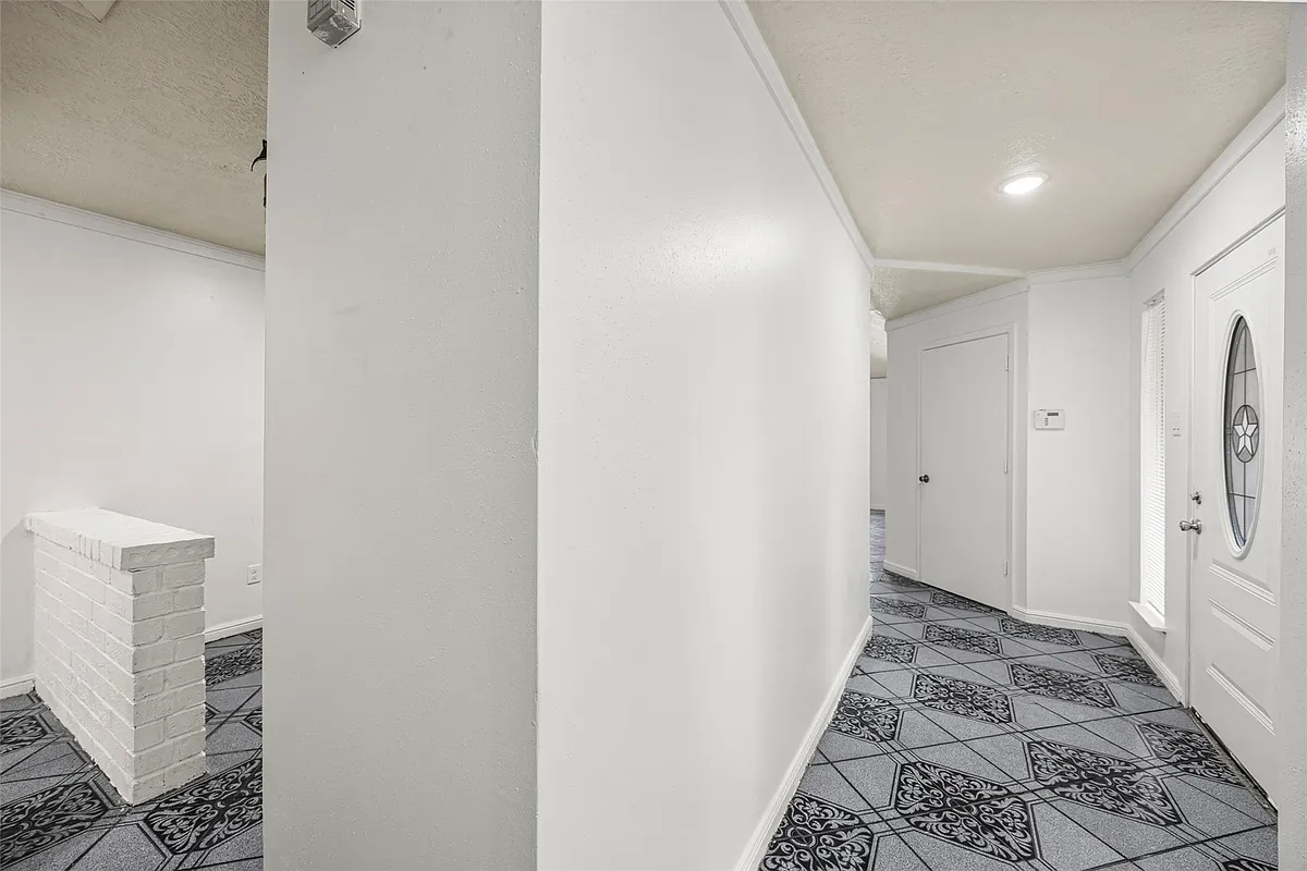 Building Photo - 7226 Ridgeberry Dr