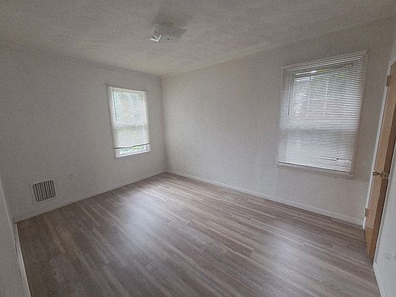 3rd image of 415 Wyoming St #417-A