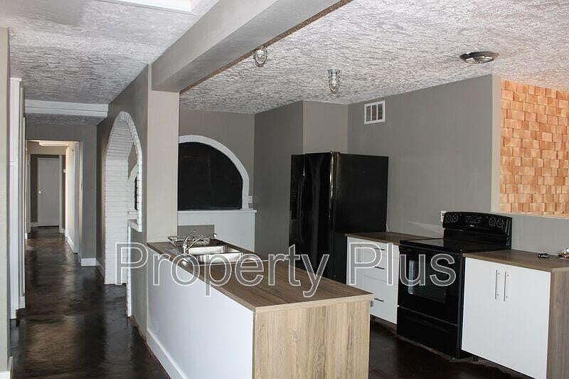 1st image of 1228 S McKemy St