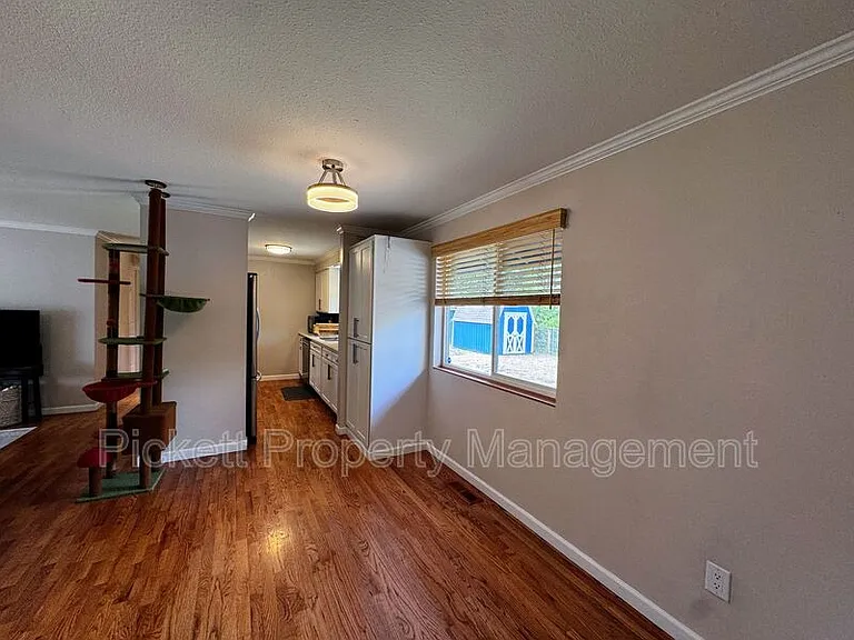 2270 Madrona Dr SE — Photo 6