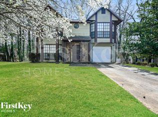 5369 Biffle Ln, Stone Mountain, GA 30088