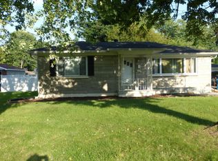 2303 Plantation Dr, Louisville, KY 40216