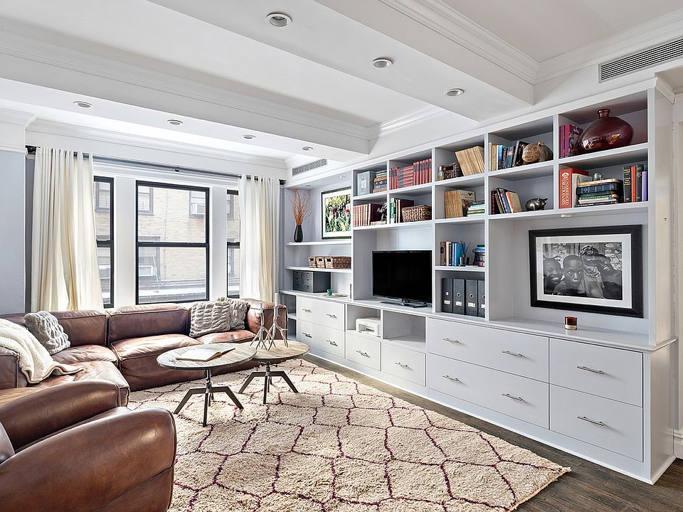1st image of 140 W 58th St APT 4C
