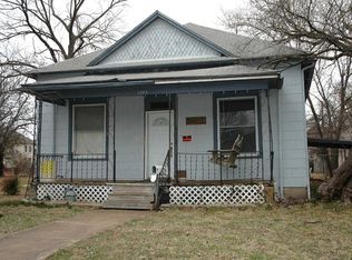 1705 Appleton Ave, Parsons, KS 67357