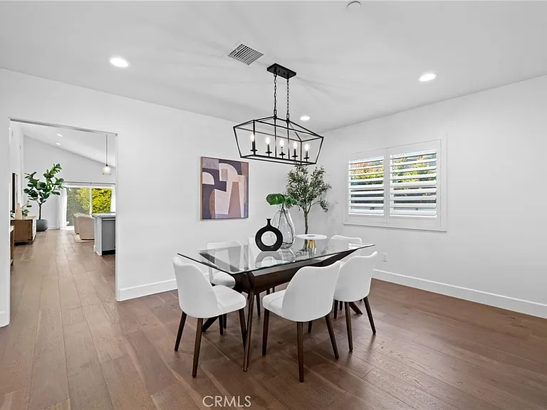 827 N Lamer St — Photo 13