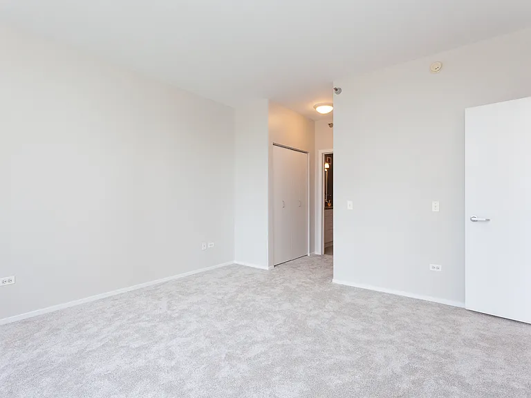 330 N Jefferson St #801 — Photo 11