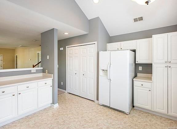 5th image of 11403 Glaetzer Ln