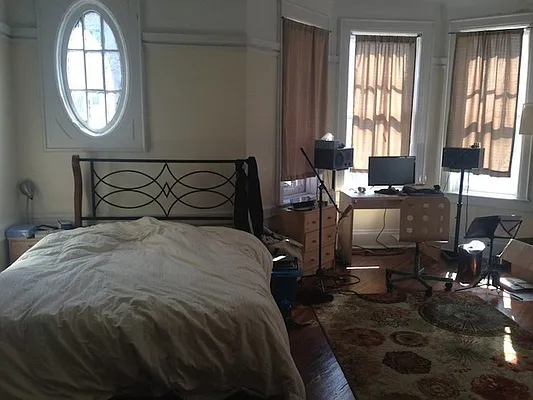 Rented by L.Nelson & Associates | media 2