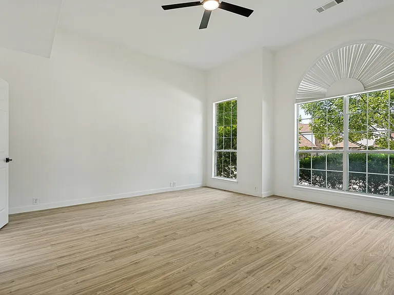 11160 Silver Horn Dr — Photo 19