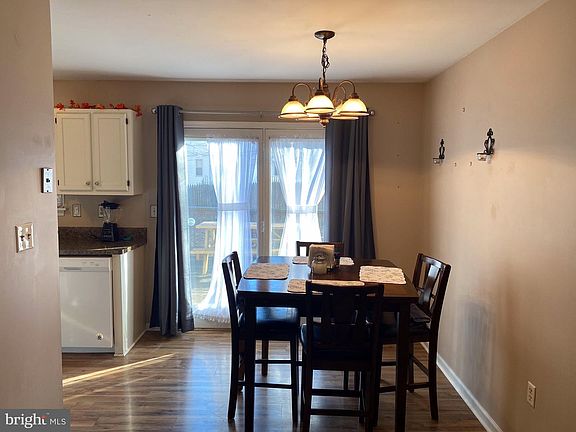 3rd image of 11554 Deadwood Dr