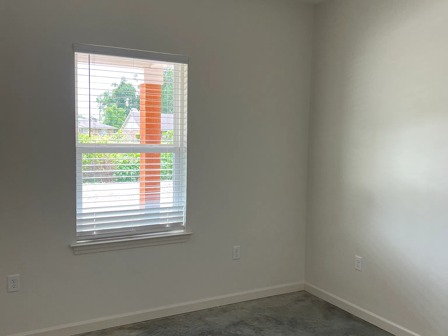 3 bed, 1300 sqft, $1,800 — Photo 4