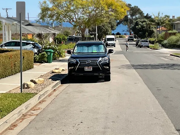 214 La Marina Dr, Santa Barbara, CA 93109