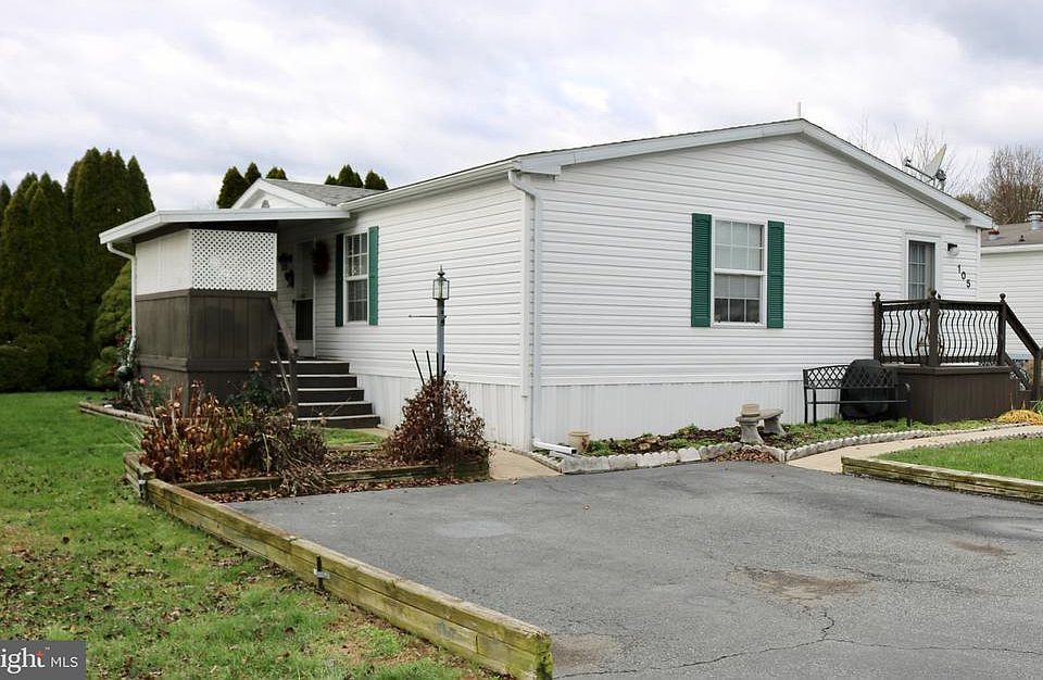 1st image of 105 Juniper Ct