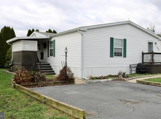 105 Juniper Ct, Lancaster, PA 17603