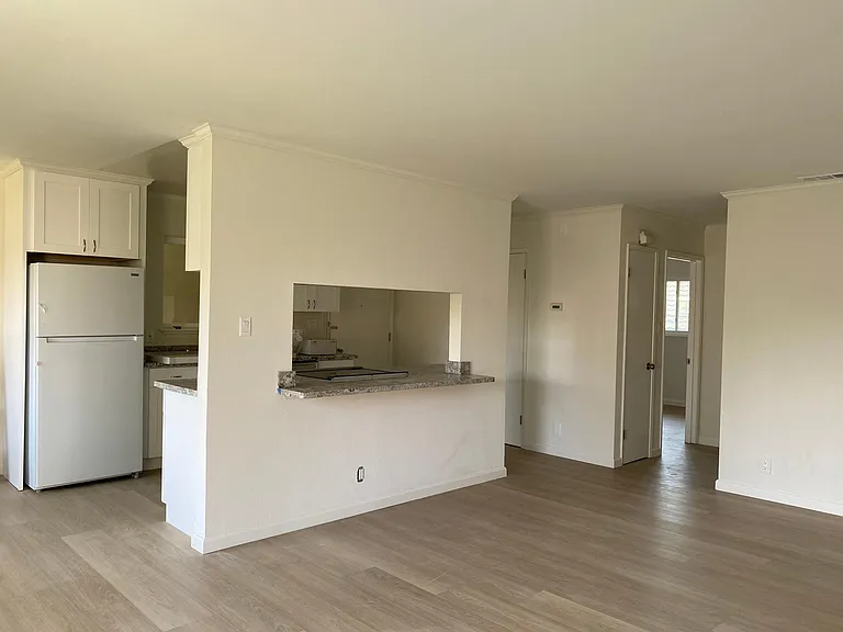 837 Cowper St #M — Photo 13