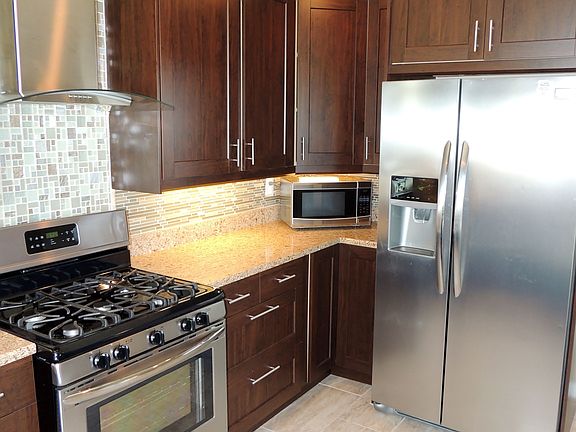 4th image of 1184 Dawnridge Ave