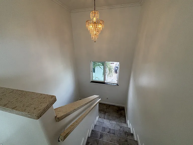 923 Winant St — Photo 11
