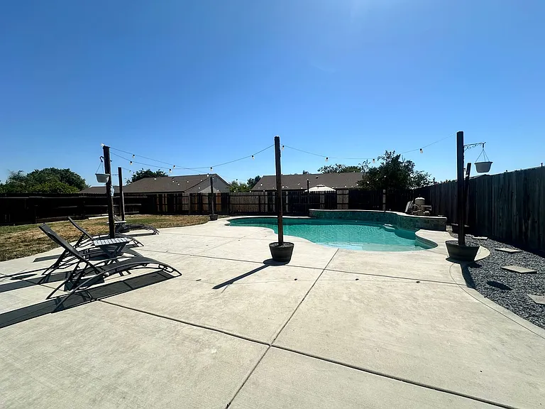 1253 Monterey Ave — Photo 6