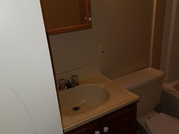 2nd image of 2205 Vine St #2