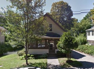 14 Hill Top Rd, Wellesley, MA 02482