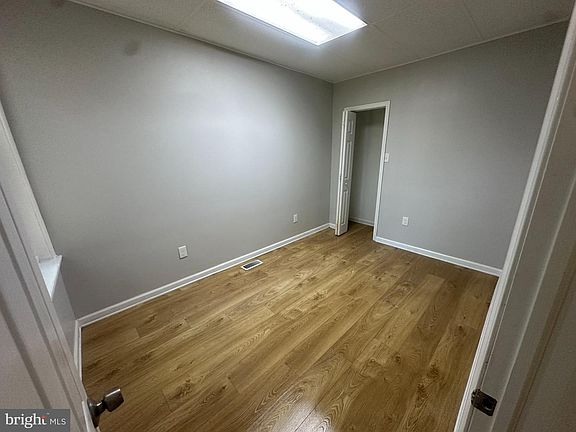 5th image of 2636 Earp St