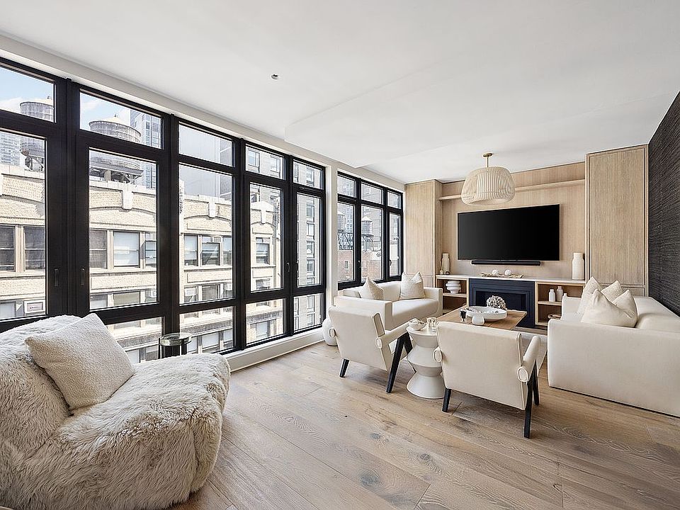 1st image of 128 W 26th St