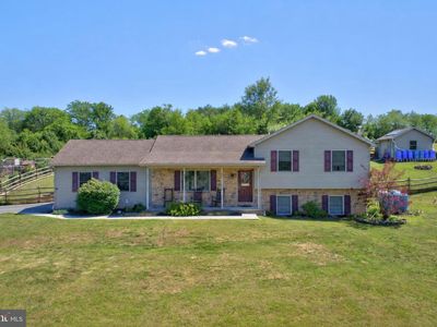 225 N Grant Rd, Thomasville, PA, 17364
