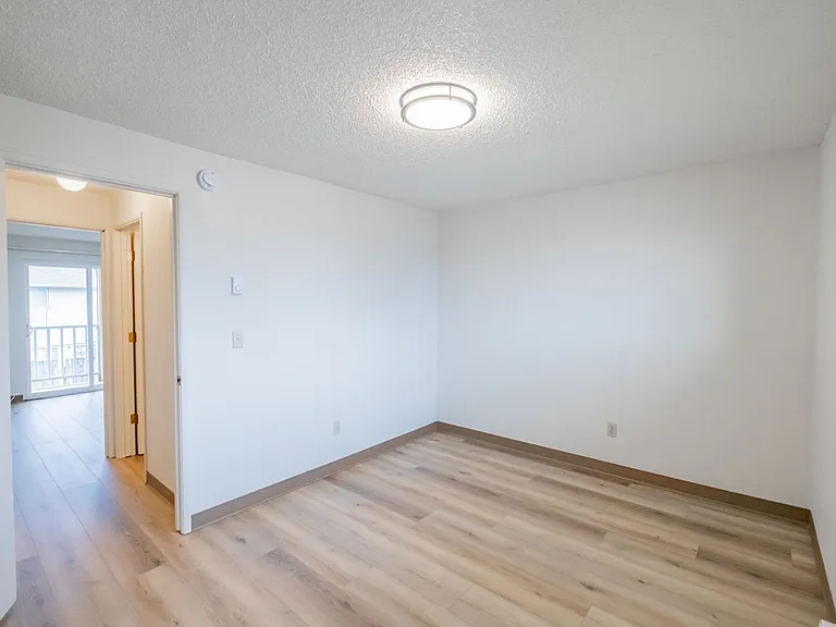 Tamara Manor — Photo 41