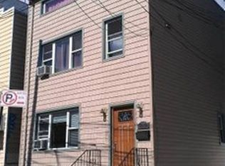 2911 23rd Rd, Long Island City, NY 11105