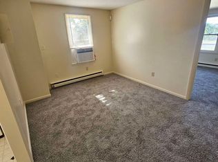 500 Wilson Ave APT 3, Spring Lake, NC 28390