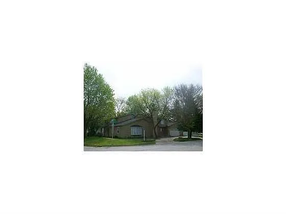 500 E Idlewood St photo 1