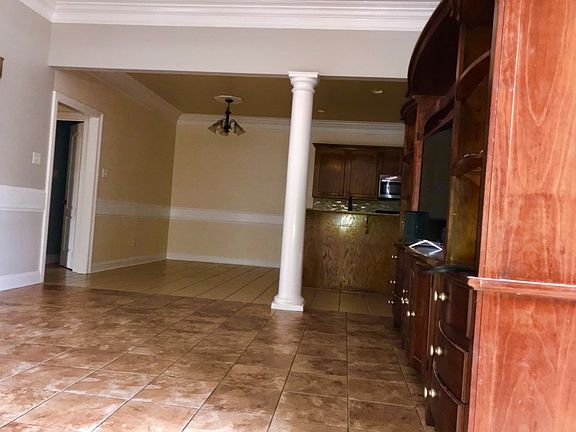 2nd image of 12392 Dutchtown Villa Dr