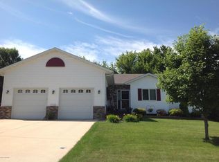147 19th St NE, Owatonna, MN 55060