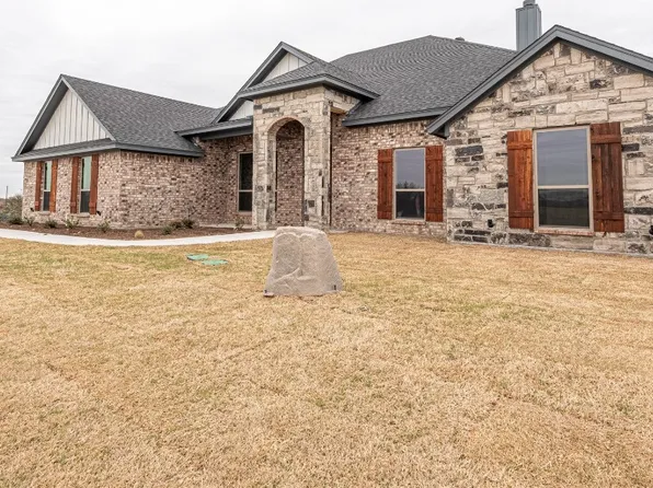 1021 Lilly Ln, Peaster, TX 76485