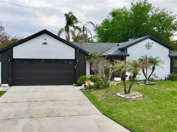 125 Teakwood Dr, Kissimmee, FL 34743