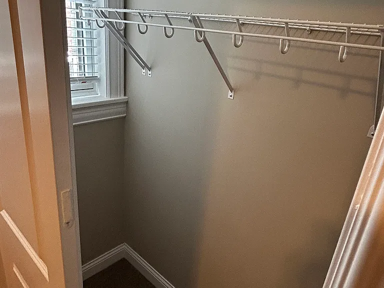 730 N Main St #201 — Photo 5