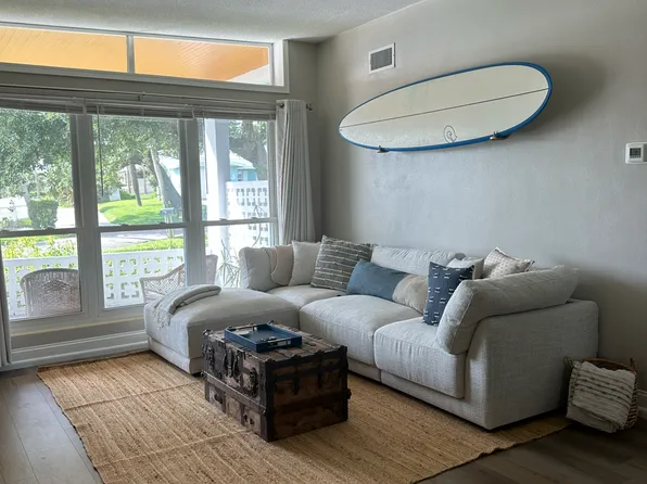 16 N Venetian Way, Port Orange, FL 32127