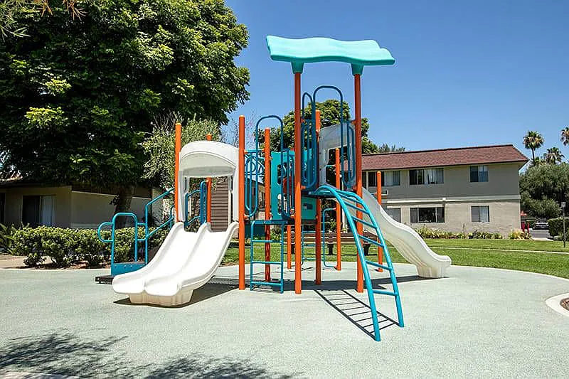 Park Grove — Photo 4
